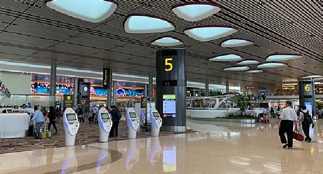 Changi Airport to Singapore port
