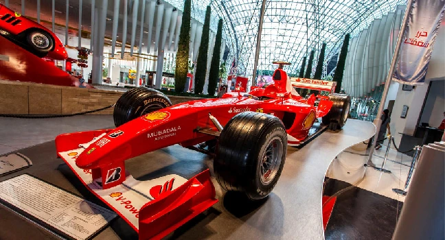 Abu Dhabi City Tour With Ferrari Or Yas Transfers